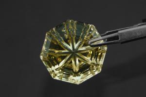 Цитрин 27.43 карат