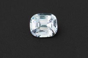 Серая Шпинель 1,60 карат Антик